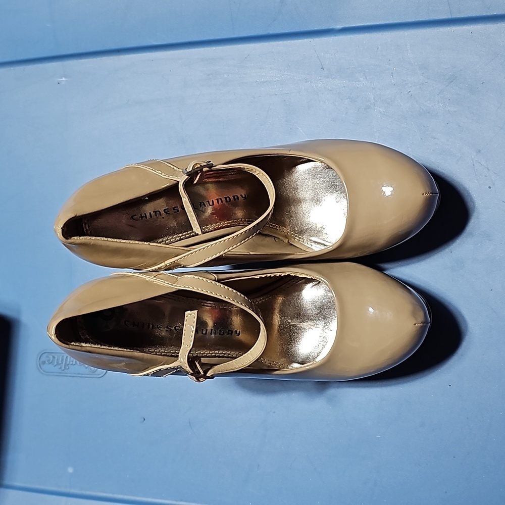 Tan patent leather 5" tan platform heels with buckle strap